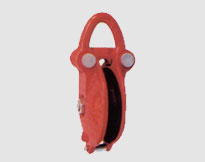 RED SNATCH BLOCK WITH SHACKLE